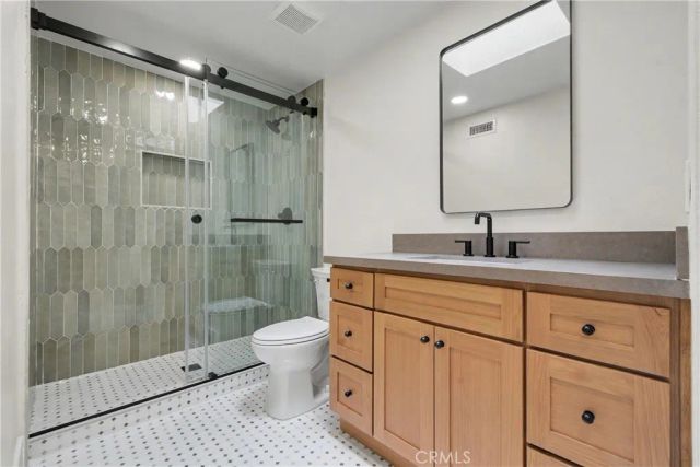 6 Canyon Ridge, Irvine, CA 92603