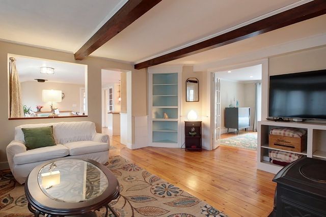 371 Burton Highway, Wilton, NH 03086