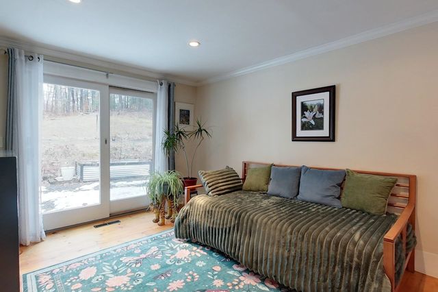 371 Burton Highway, Wilton, NH 03086