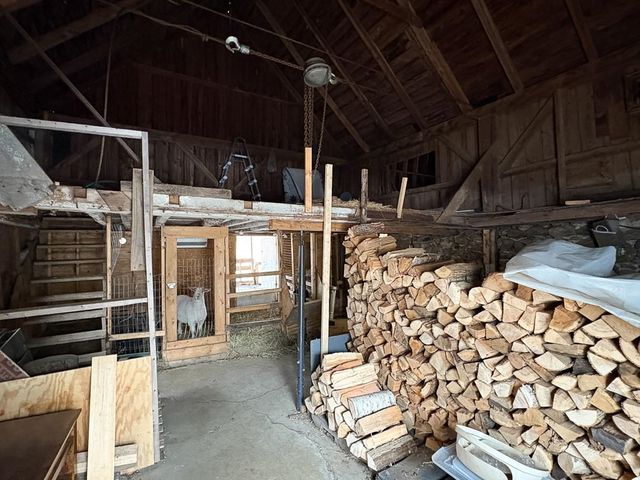 371 Burton Highway, Wilton, NH 03086