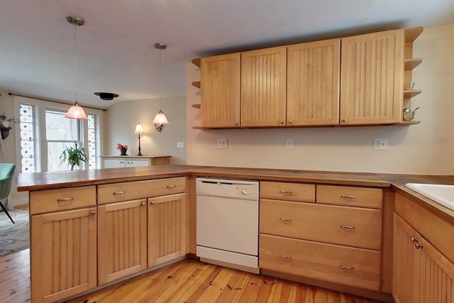 371 Burton Highway, Wilton, NH 03086