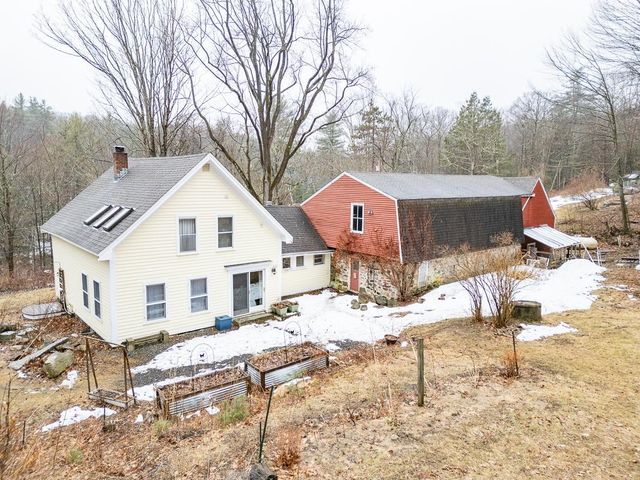 371 Burton Highway, Wilton, NH 03086