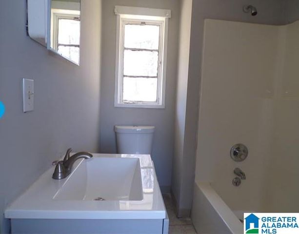 6413 AVENUE E, Fairfield, AL 35064