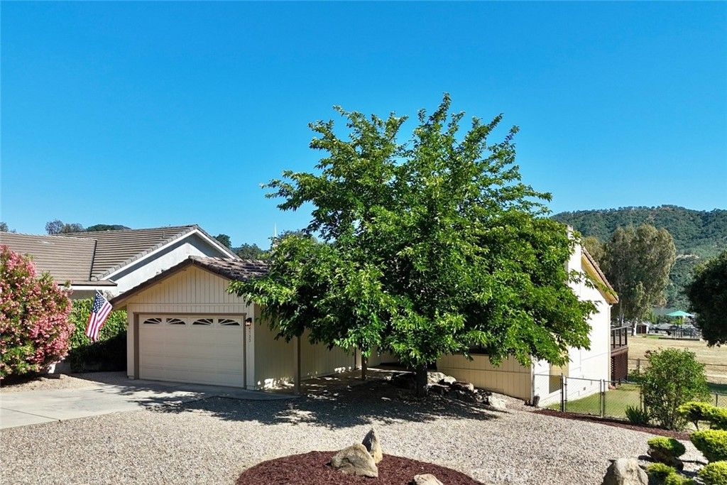 Image 1 of property listing at 4755 Egret Lane, Paso Robles, CA 93446