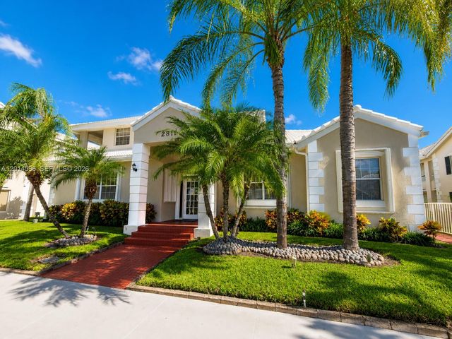 2890 N Oakland Forest Dr 203, Oakland Park, FL 33309