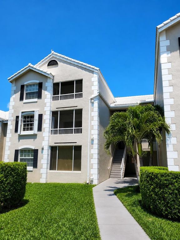 2890 N Oakland Forest Dr 203, Oakland Park, FL 33309