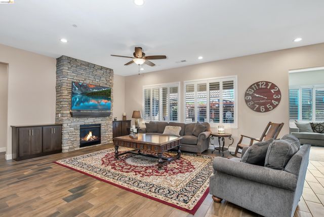 7270 Keyesport Way, Discovery Bay, CA 94505