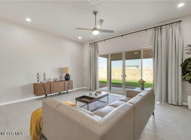 12653 Fredericksberg Avenue, Horizon City, TX 79928