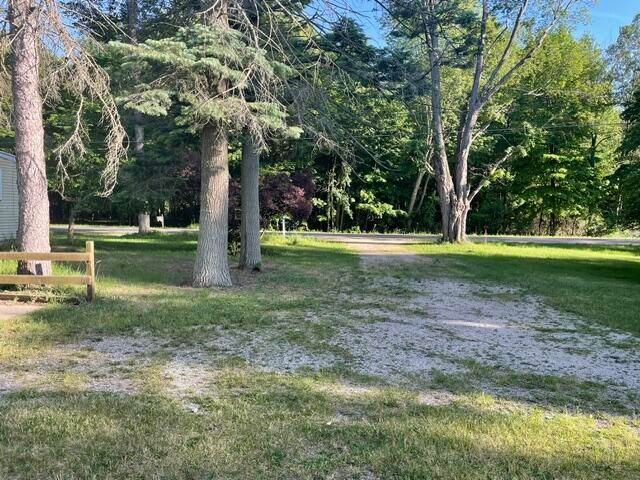 6381 146th Avenue, Laketown Twp, MI 49423