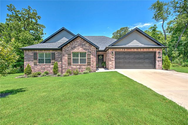 6 Burnmouth Place, Bella Vista, AR 72715