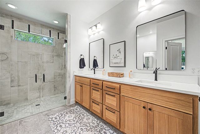 6 Burnmouth Place, Bella Vista, AR 72715