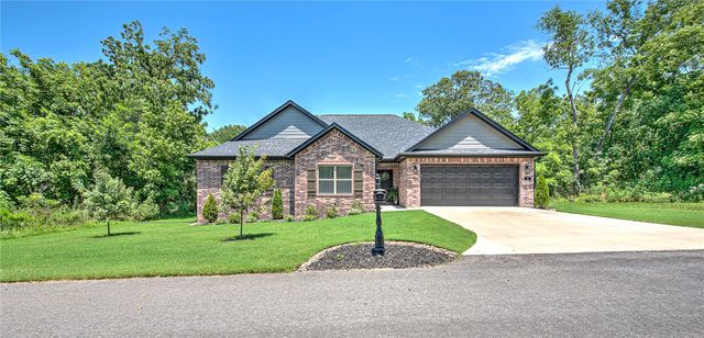 6 Burnmouth Place, Bella Vista, AR 72715