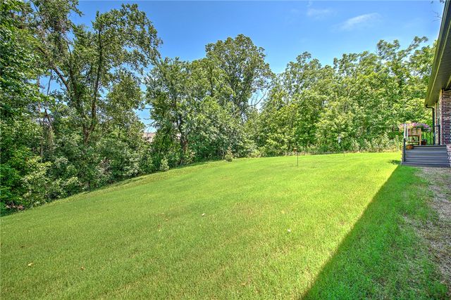 6 Burnmouth Place, Bella Vista, AR 72715