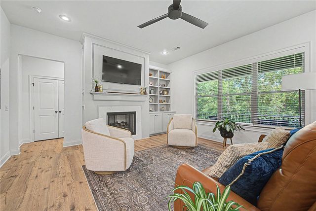 6 Burnmouth Place, Bella Vista, AR 72715