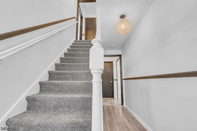 34 N 15Th Ave, Manville Boro, NJ 08835