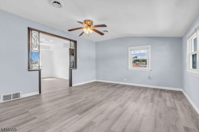 34 N 15Th Ave, Manville Boro, NJ 08835