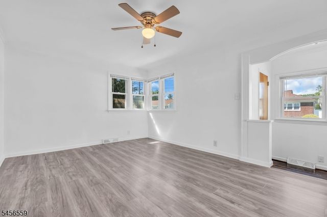 34 N 15Th Ave, Manville Boro, NJ 08835