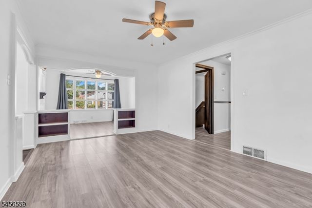 34 N 15Th Ave, Manville Boro, NJ 08835