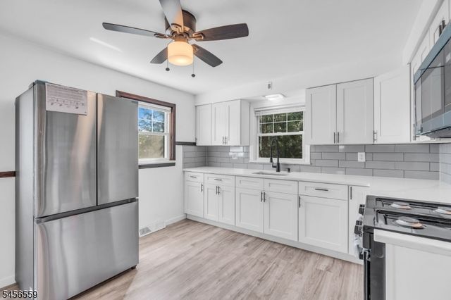 34 N 15Th Ave, Manville Boro, NJ 08835
