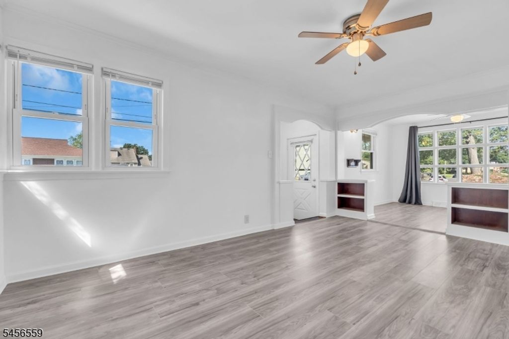 34 N 15Th Ave, Manville Boro, NJ 08835 — photo 2