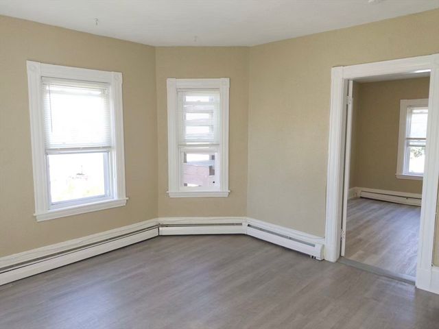 25 Oakland Ave 2F, Everett, MA 02149