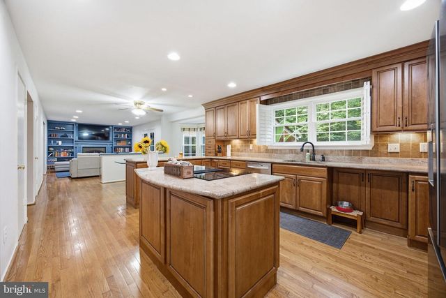284 SOUTHLAND CT, Dunkirk, MD 20754