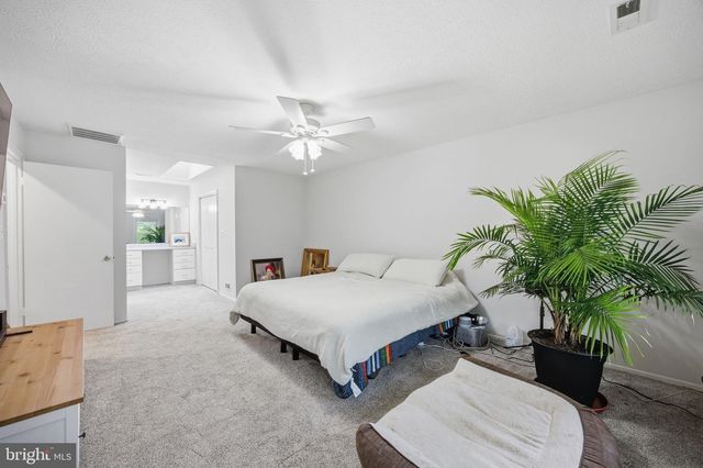 284 SOUTHLAND CT, Dunkirk, MD 20754