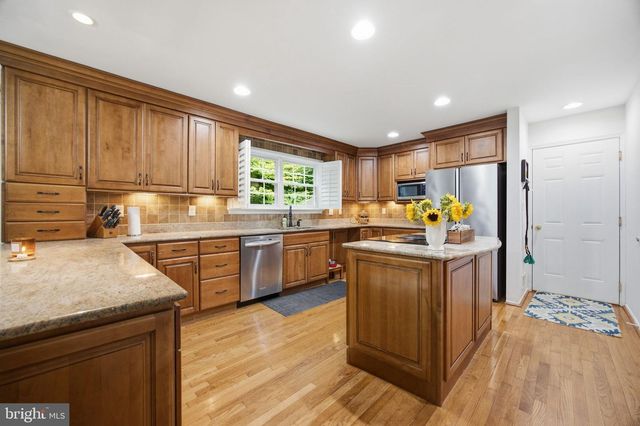 284 SOUTHLAND CT, Dunkirk, MD 20754