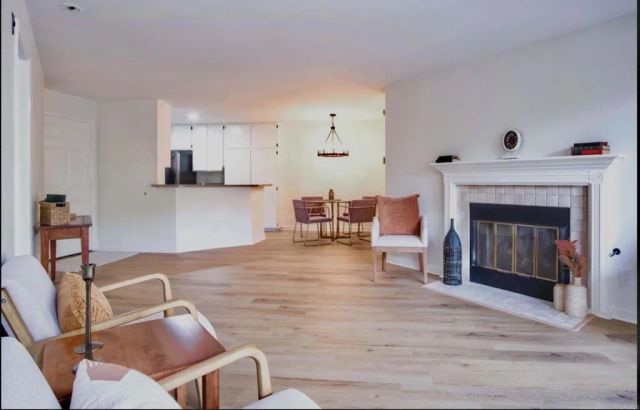 7067 Camino Revueltos 310, San Diego, CA 92111