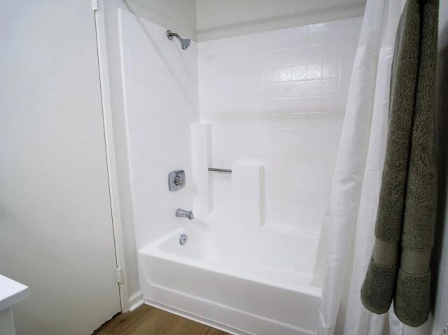 7067 Camino Revueltos 310, San Diego, CA 92111