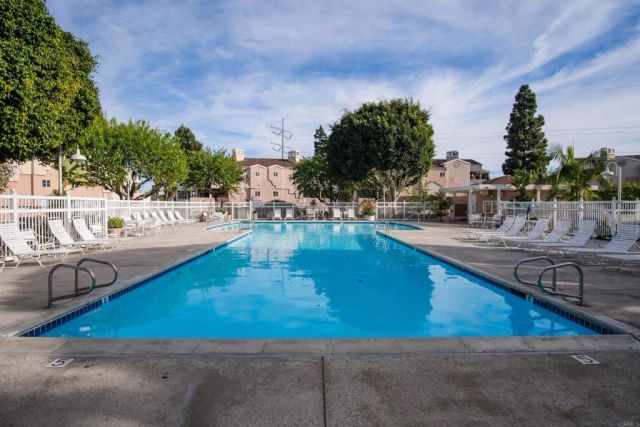 7067 Camino Revueltos 310, San Diego, CA 92111