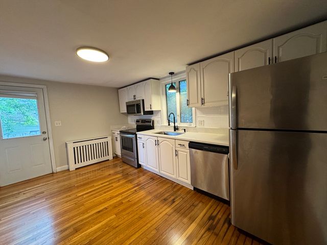 41 Cross 1, Quincy, MA 02169