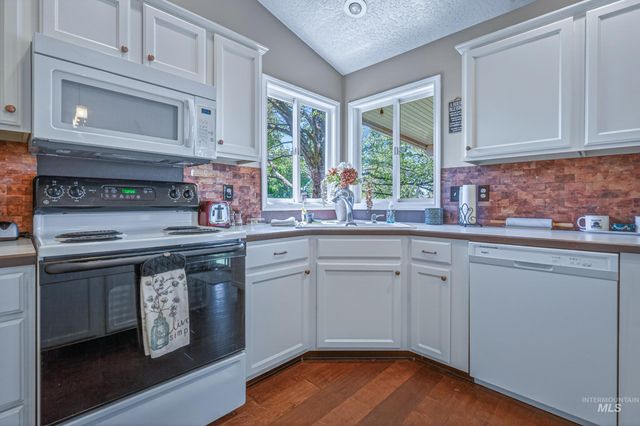 1627 Thorn Creek Ct., Nampa, ID 83686
