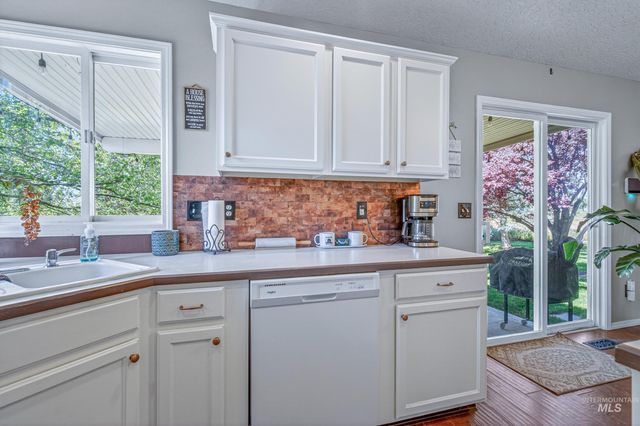 1627 Thorn Creek Ct., Nampa, ID 83686