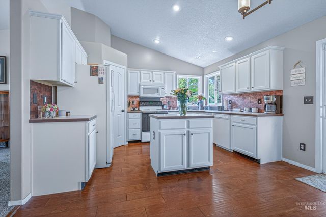 1627 Thorn Creek Ct., Nampa, ID 83686