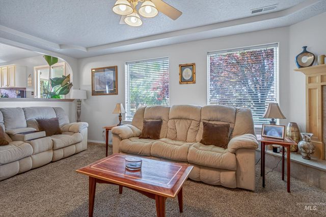 1627 Thorn Creek Ct., Nampa, ID 83686