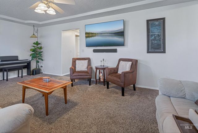 1627 Thorn Creek Ct., Nampa, ID 83686