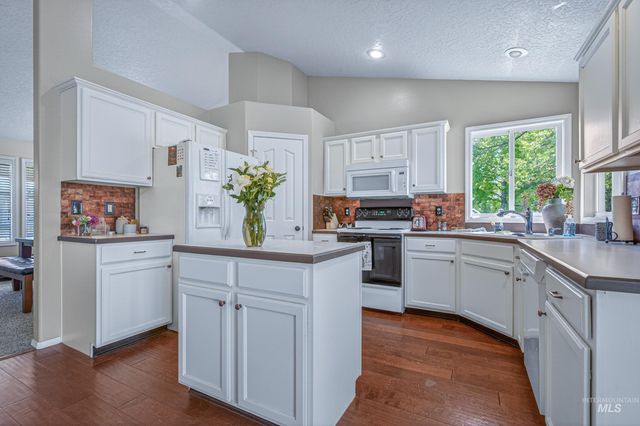 1627 Thorn Creek Ct., Nampa, ID 83686