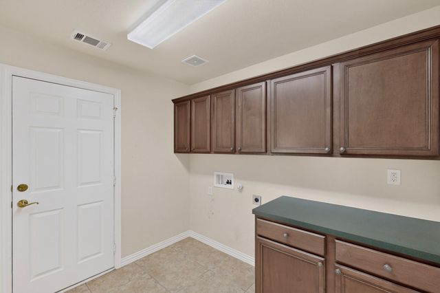 9900 Hanford Drive, Denton, TX 76207