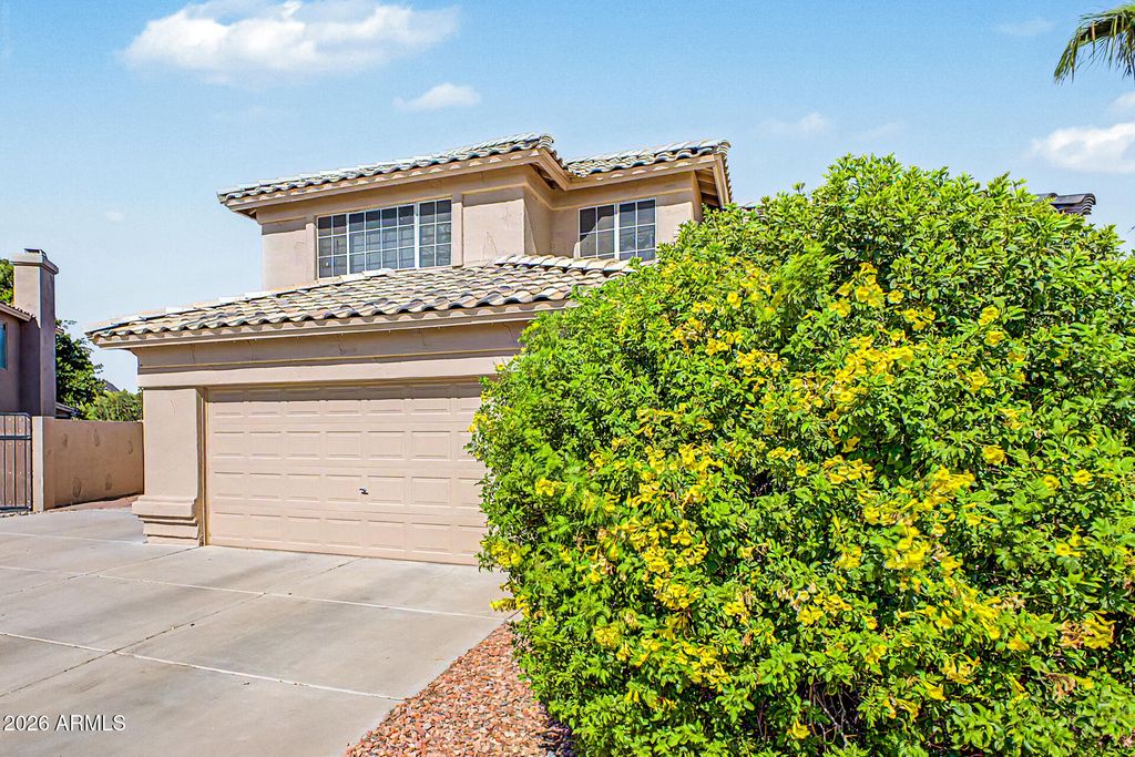 7427 W HILL Lane, Glendale, AZ 85310 — photo 2
