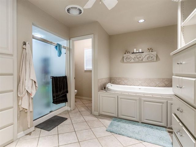 11805 N Woodbridge Road, Oklahoma City, OK 73162