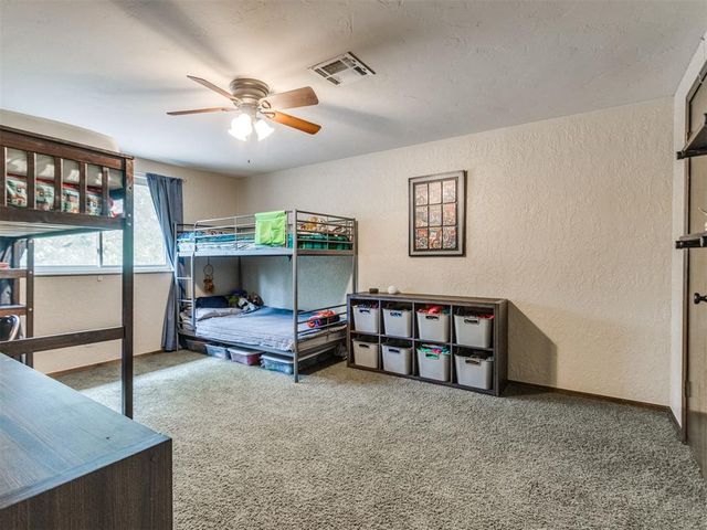 11805 N Woodbridge Road, Oklahoma City, OK 73162