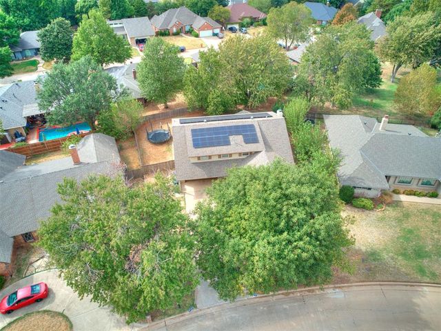 11805 N Woodbridge Road, Oklahoma City, OK 73162