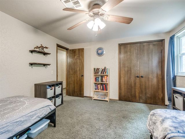 11805 N Woodbridge Road, Oklahoma City, OK 73162