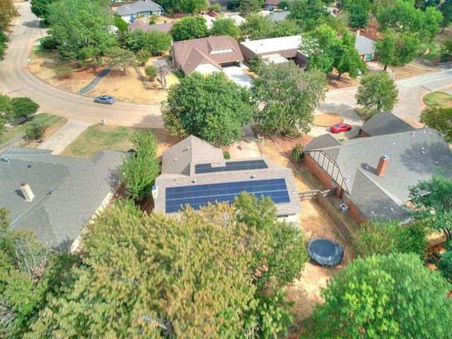 11805 N Woodbridge Road, Oklahoma City, OK 73162
