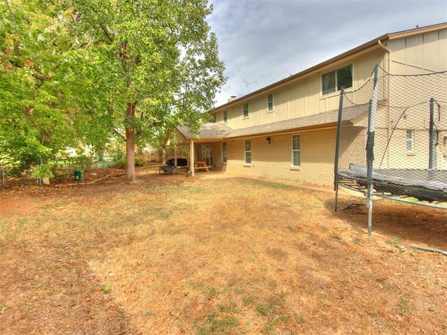 11805 N Woodbridge Road, Oklahoma City, OK 73162
