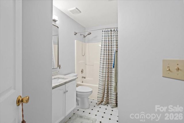 9224 Ligon Court, Charlotte, NC 28213