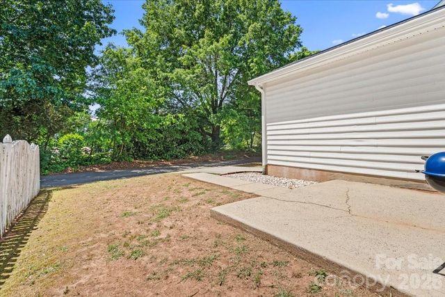 9224 Ligon Court, Charlotte, NC 28213