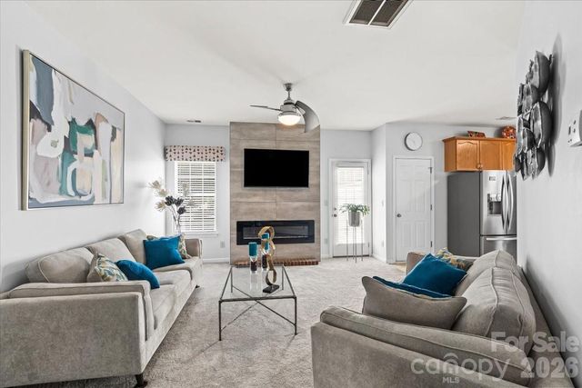 9224 Ligon Court, Charlotte, NC 28213