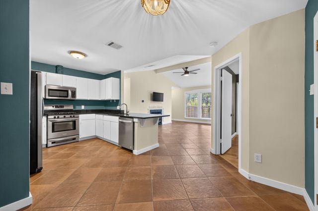 801 Kavanagh DR, Austin, TX 78748